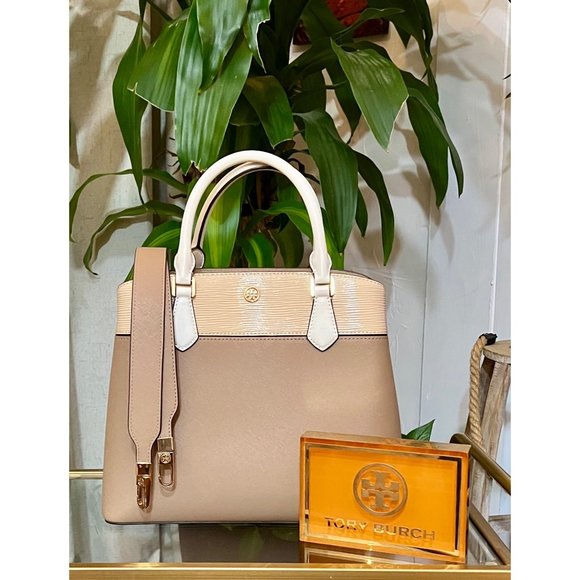 Tory Burch Handbags - ♦️♦️  TORY BURCH AUTHENTIC TAN AND CREAM COLOR BLOCK TOTE ♦️♦️
